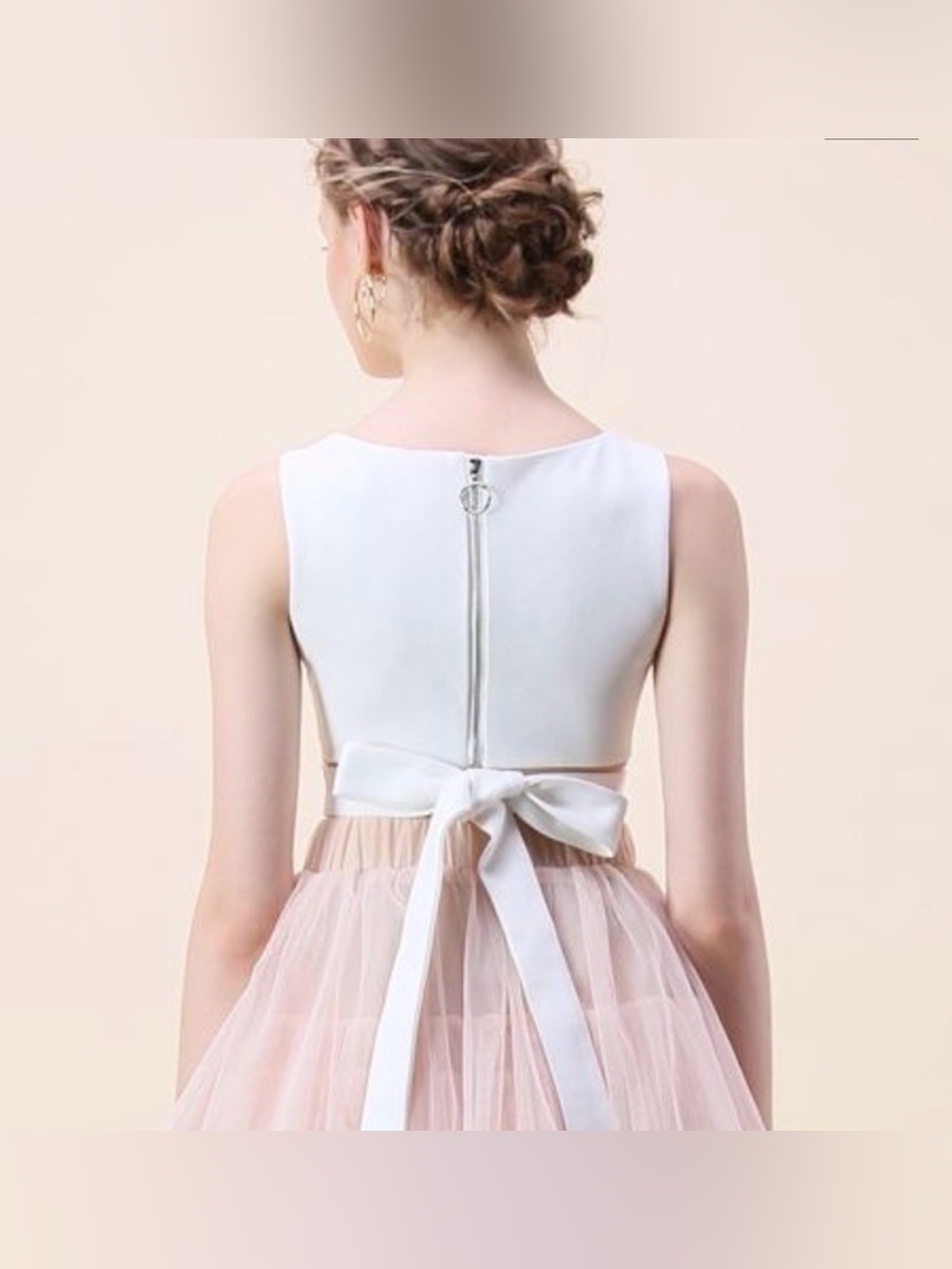 Chicwish White Bowknot Crop Top